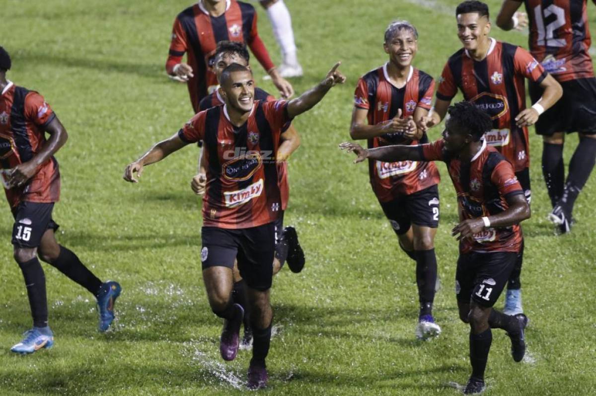 El Lone FC ganó ocho de sus diez partidos de la fase de grupos. FOTO: Neptalí Romero