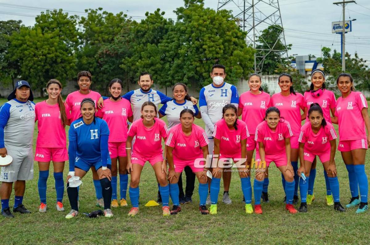 Las chicas del Programa de Talento Femenino de San Pedro Sula que trabajan con Juan Carlos Tenorio. FOTOS: Mauricio Ayala.