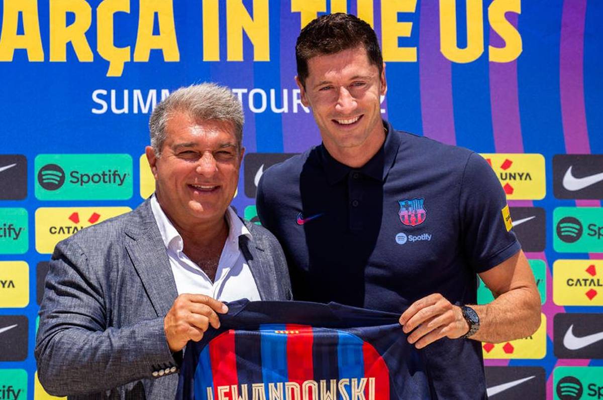 ¡Lo tienen pactado! El dorsal de Lewandowski en el Barcelona y la cantidad que esperan recaudar con su camiseta