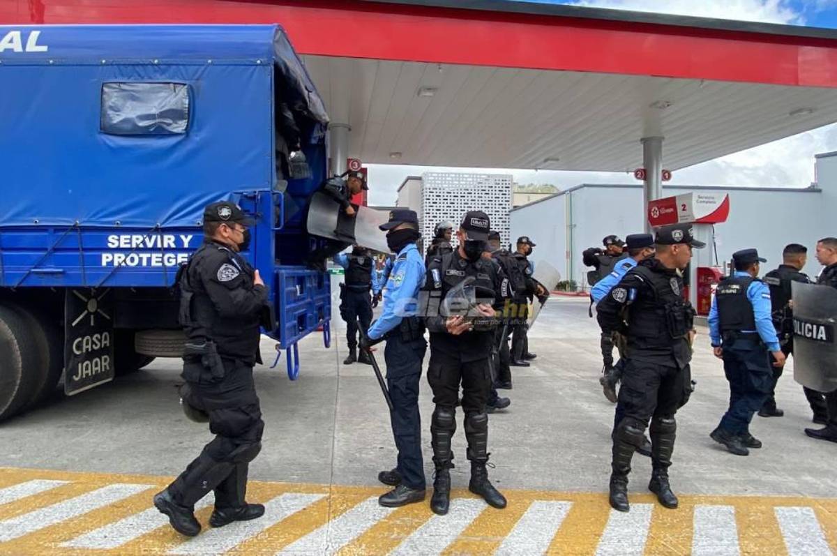 ¡Ya se respira la final en el Nacional! Así se vive el ambiente previo al Olimpia vs Real España en Tegucigalpa