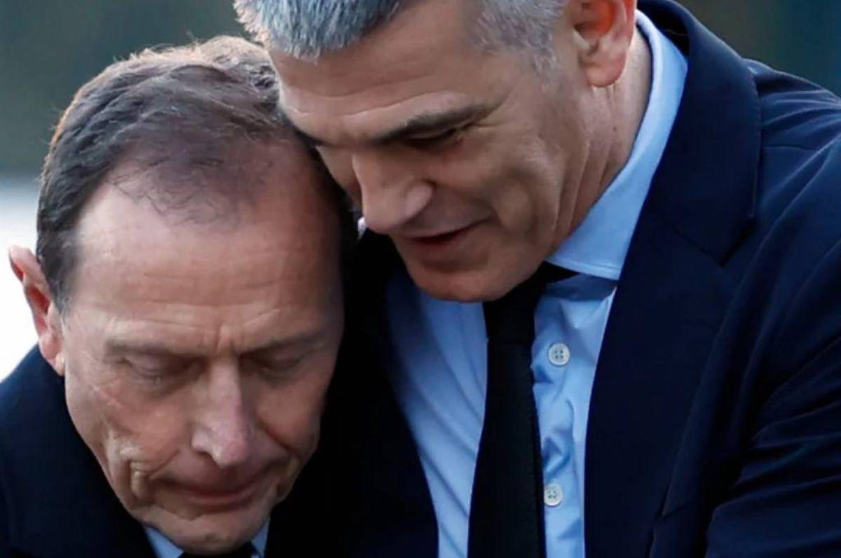 Miembro del Real Madrid se quebró y las figuras del Barcelona que no asistieron: así se vivió el velorio de Carles Miñarro