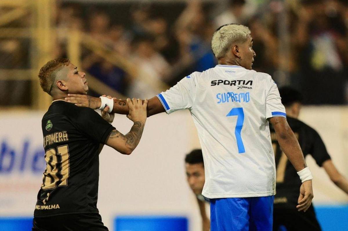 Supremo confirma que termina relación y revela la cantidad de dinero que ganó en redes por el Honduras-El Salvador: Lo arruinó...