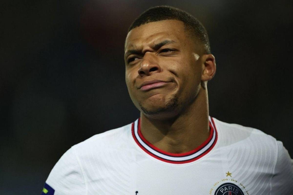 El consejo de una leyenda y Balón de Oro francés a Mbappé sobre si debe fichar por el Real Madrid