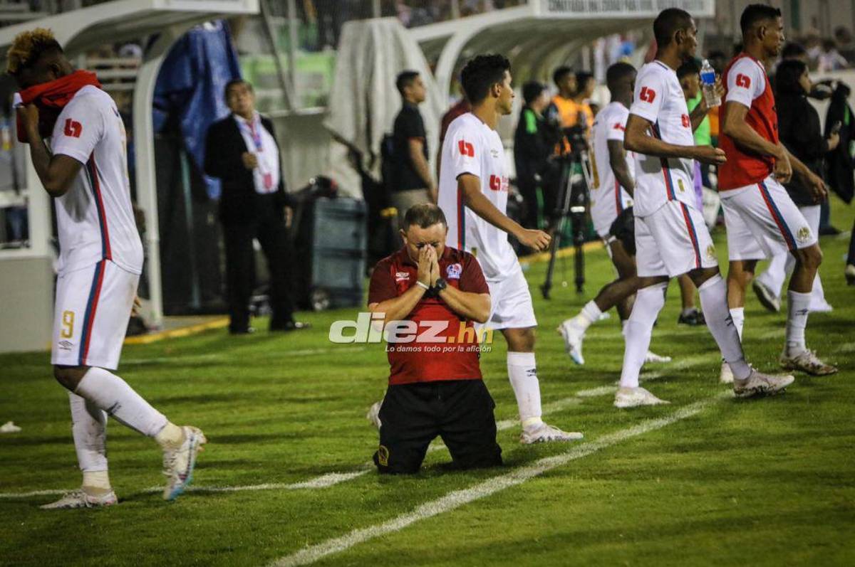 No se vio en TV: Las desgarradoras imágenes del portero panameño de Marathón y el festejo de Troglio con Rafa Villeda