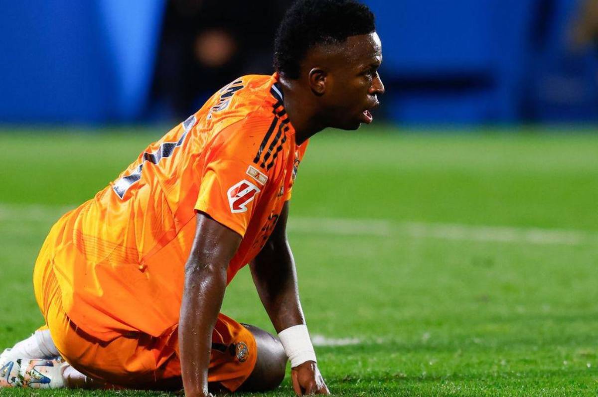 ¿Quién es Gonzalo García, el futbolista que sustituirá a Vinicius en el Real Madrid-Liverpool? Ha jugado hasta de lateral