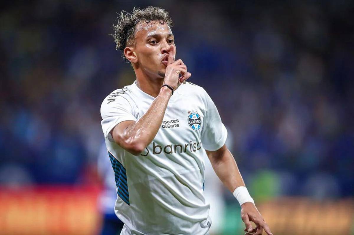 Barcelona lanza exuberante oferta por Bernardo Silva, giro inesperado de Dembélé y Mbappé hace un nuevo guiño al Madrid