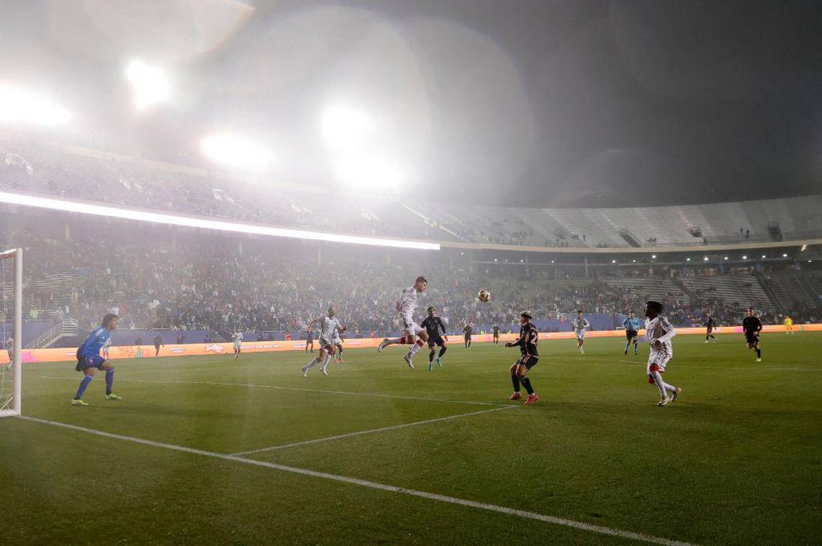Messi no pudo llenar el estadio, el enfado de Luis Suárez en el Inter Miami-FC Dallas y su charla con David Ruiz