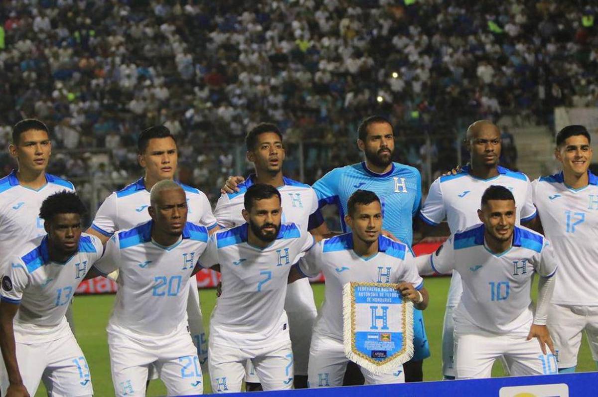 Selección de Honduras viajará en vuelo chárter para enfrentar a México y escogen ciudad para evitar les afecte la altura