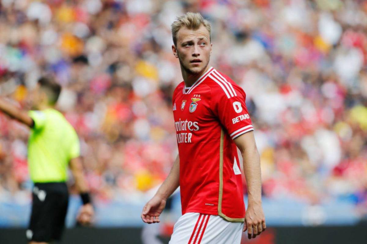 Nuevo guiño de Nico Williams al Barcelona, jugador del City a tercera división de España y el PSG confirma bombazo de 40 millones