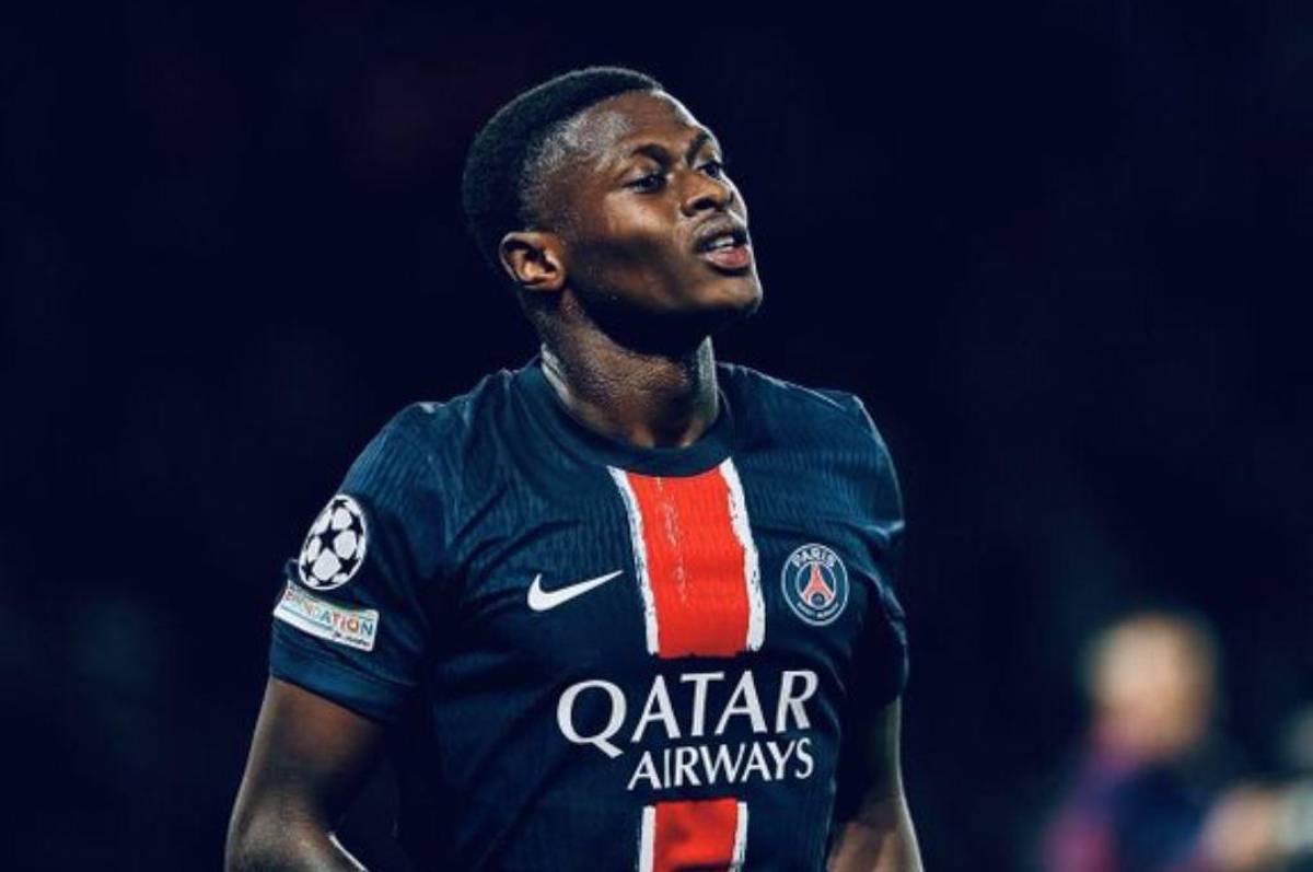 La imagen 'editada' del VAR en el gol de Raphinha y la burla de Yamal al Borussia; Dibu Martínez y su error ante PSG