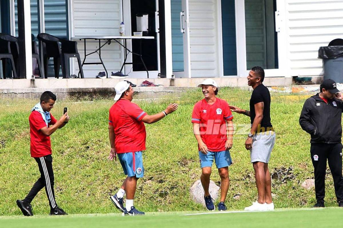 Visita de lujo, las órdenes de Pedro Troglio y las apuestas de Menjívar; así entrenó el Olimpia previo a la final ante Olancho
