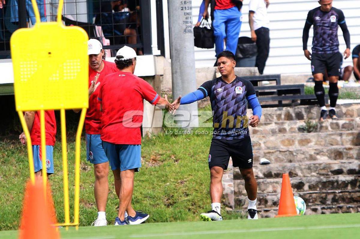 Visita de lujo, las órdenes de Pedro Troglio y las apuestas de Menjívar; así entrenó el Olimpia previo a la final ante Olancho