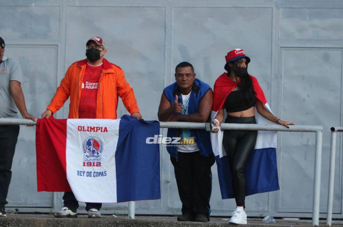 Mensaje a Municipal, el carro que se quedó botado y las chicas: ambientazo previo al partido de Olimpia por Liga Concacaf