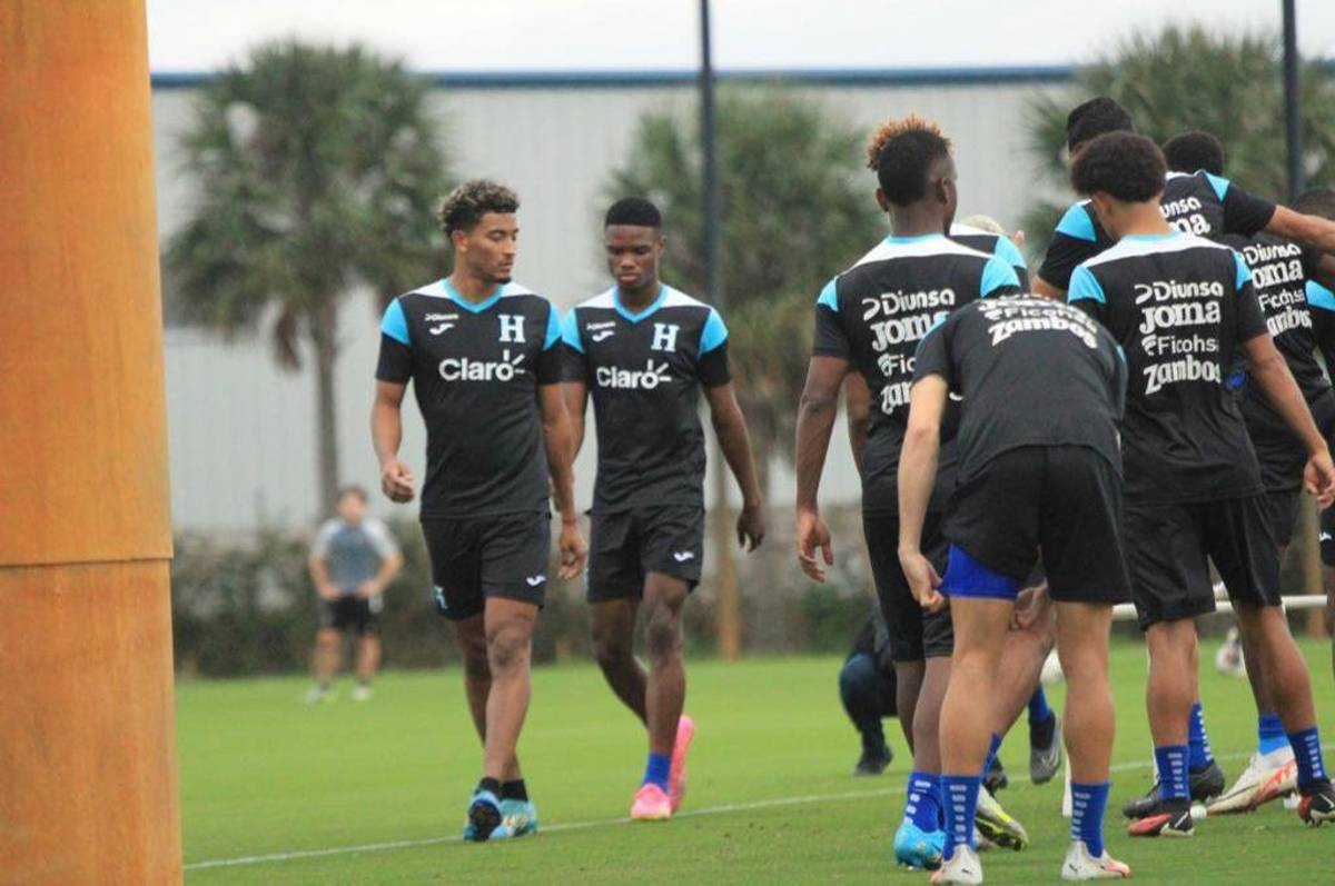 Con la visita de Antonela y de una leyenda del Barcelona: así fue el último entreno de Honduras previo a medirse a Islandia