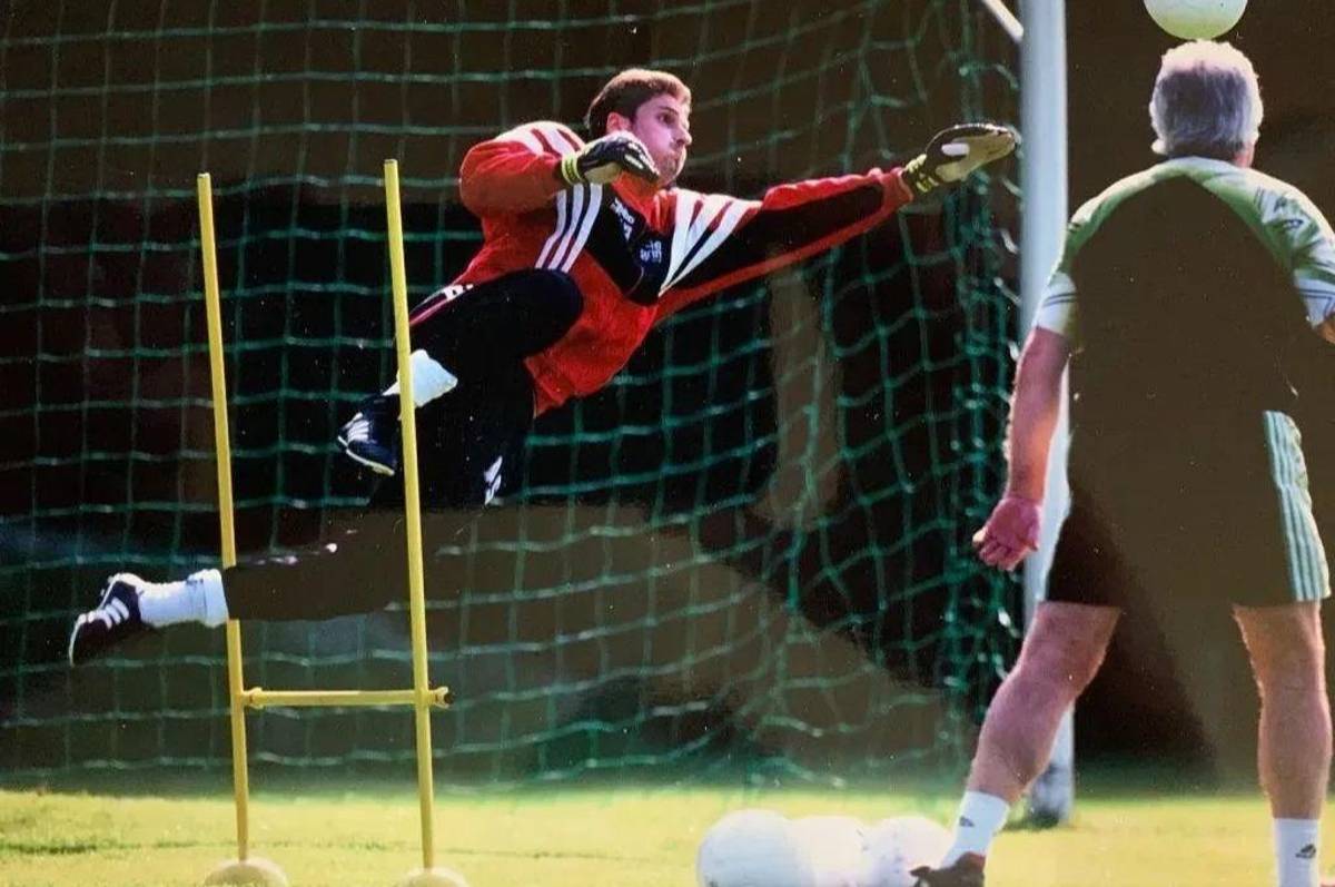 Fue declarado muerto tres veces, secuestró un pingüino y terminó en la cárcel: la inédita historia de un rival de Messi en la MLS