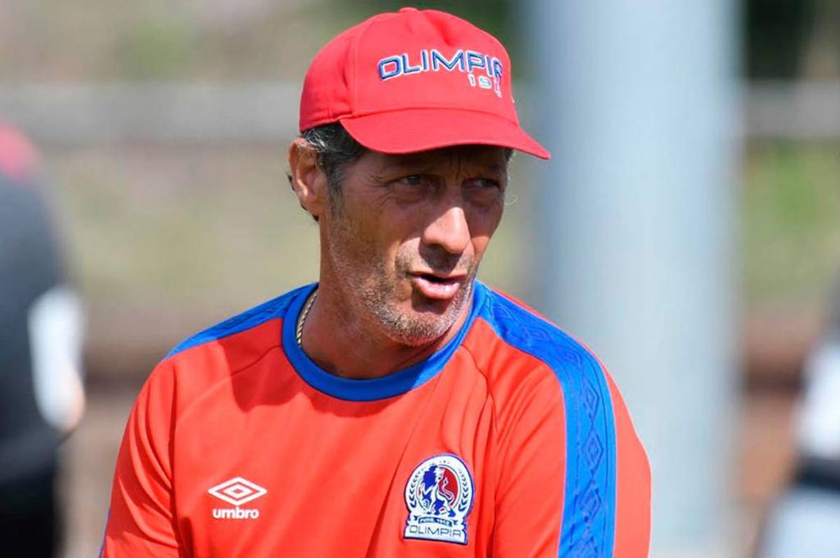 La reacción de Pedro Troglio sobre si vienen más fichajes al Olimpia para el Apertura 2022