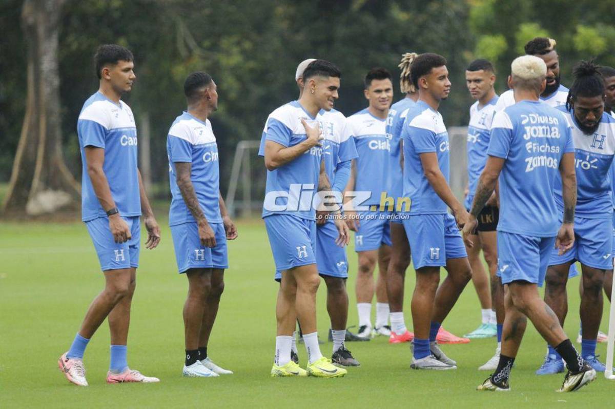 Así fue el entreno de Honduras tras el gane ante México: alegría total de Luis Palma y el jugador que trabajó en solitario