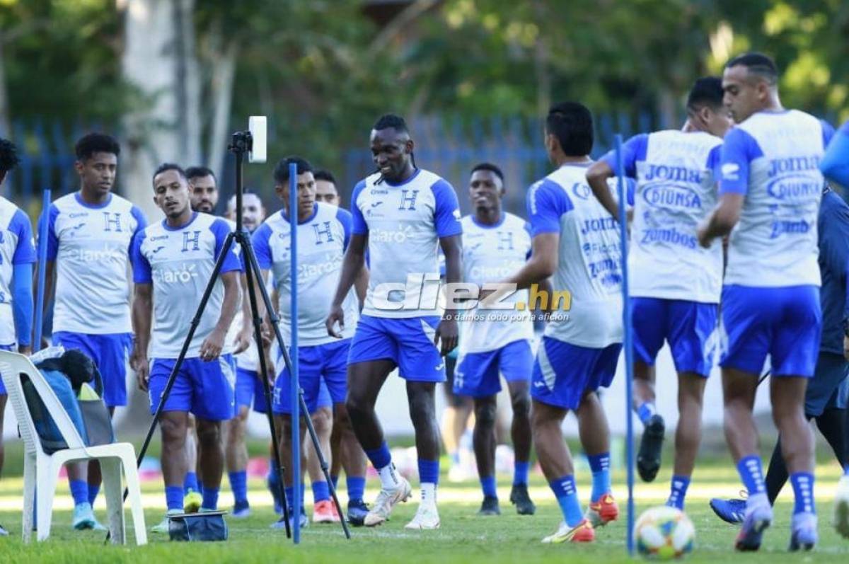 Así fue el último entreno de Honduras: El regalo de Alberth Elis y el “Bolillo” afinó su 11 titular