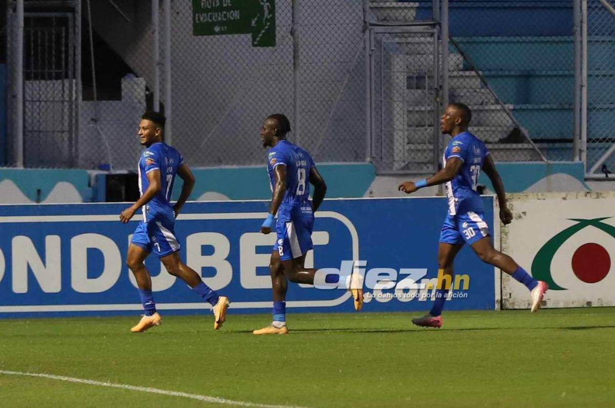 El descartado de Troglio, el duro golpe que recibió Arboleda, la pincelada de Alexy Vega y la belleza que invadió el Chelato Uclés