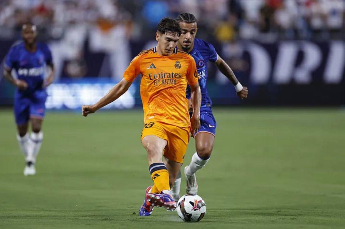 Figura le pide a Flick salir del Barcelona y el que se va con Mourinho, Militao con nuevo destino y PSG reemplaza a Mbappé