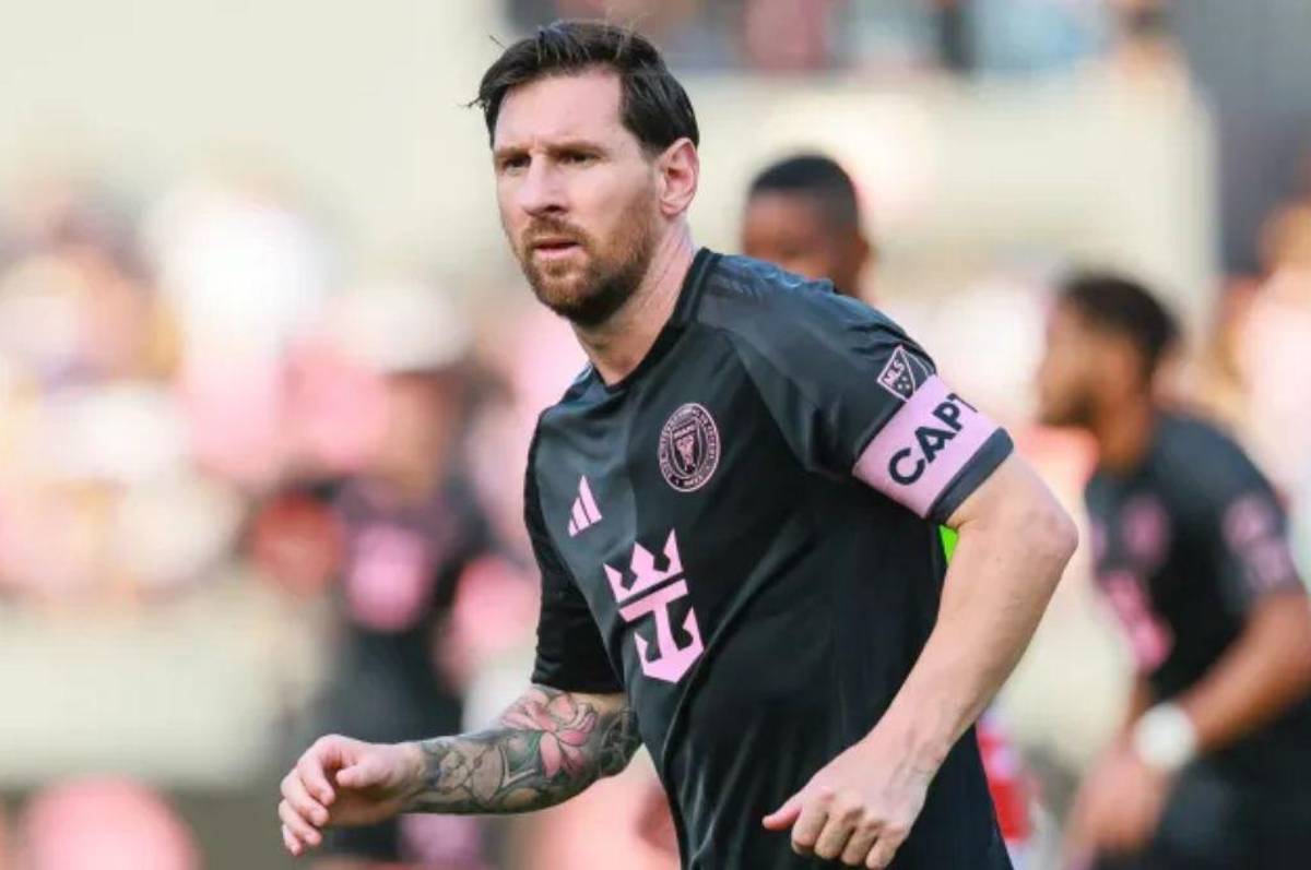 Se acabó el debate: La IA elige al mejor jugador de la historia entre Cristiano Ronaldo y Messi: “Es casi inigualable...”