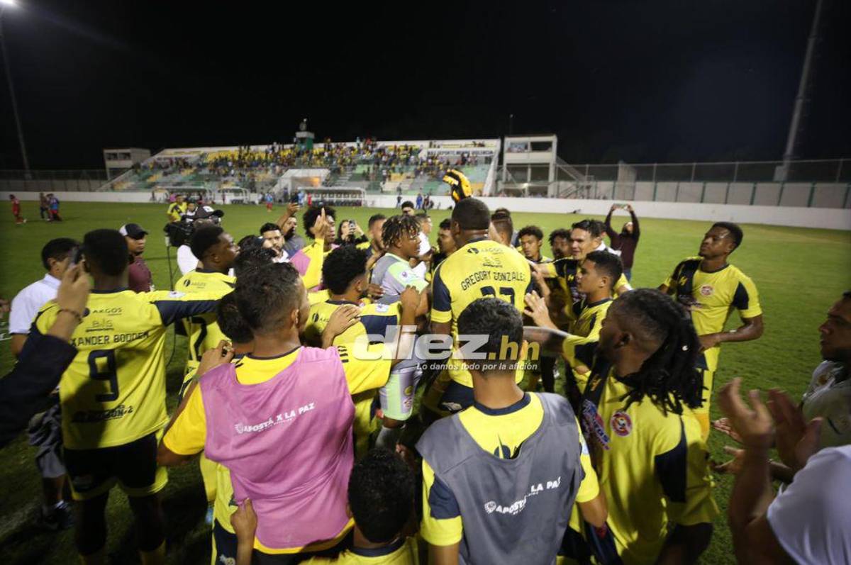 No se vio en TV: La fiesta del Génesis por histórico pase a semifinales y la tristeza de los jugadores de Real Sociedad