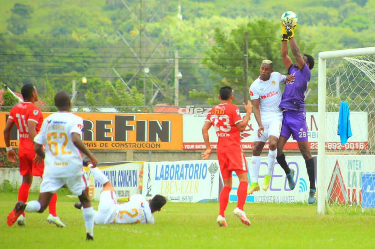 Olimpia pifia en Tocoa con polémica incluida ante Real Sociedad y sigue cediendo terreno en el Apertura 2022