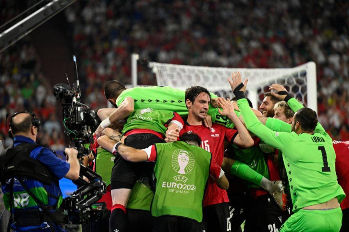 El máximo culpable de la caída de Portugal y Cristiano mostró su furia ante Georgia; De Bruyne se peleó con hinchas de Bélgica