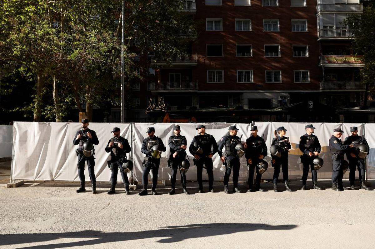 ¡Así se recibe al Rey de Europa! La espectacular llegada del Real Madrid al Bernabéu para enfrentar al City en Champions