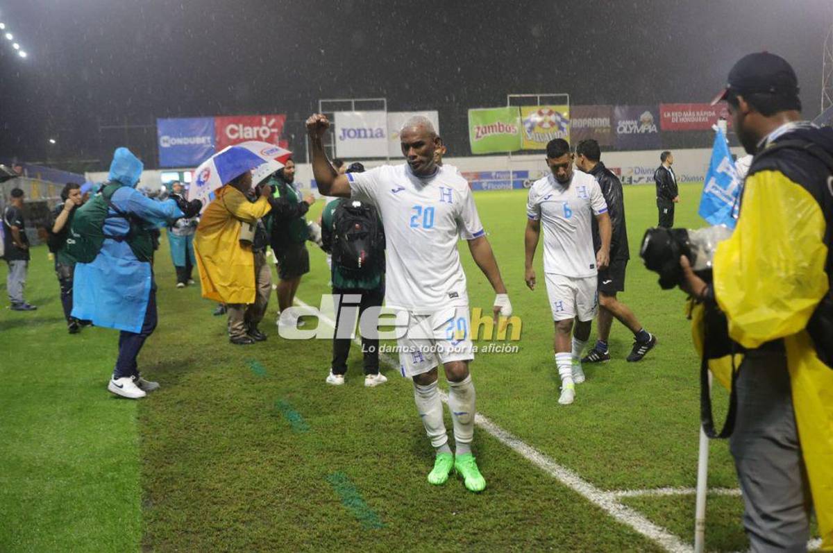 Bronca entre jugadores, el festejo de Honduras tras vencer a México y el feo gesto de Javier Aguirre, quien sufrió un corte en la cabeza