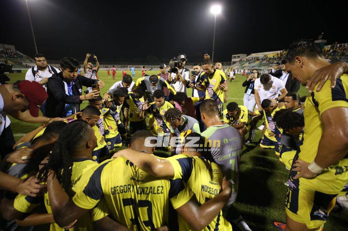 No se vio en TV: La fiesta del Génesis por histórico pase a semifinales y la tristeza de los jugadores de Real Sociedad