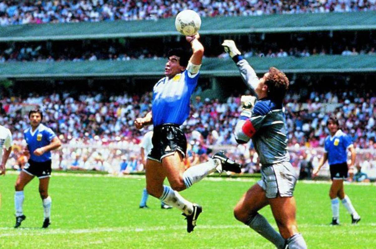 Millonaria cifra: Subastarán la pelota del gol de “la mano de Dios” de Maradona ante Inglaterra en el Mundial 1986