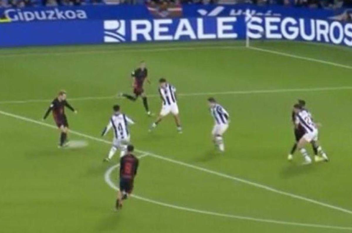 Sale a luz nueva imagen donde evidencian que Lewandowski no estaba en fuera de juego en el Barcelona-Real Sociedad