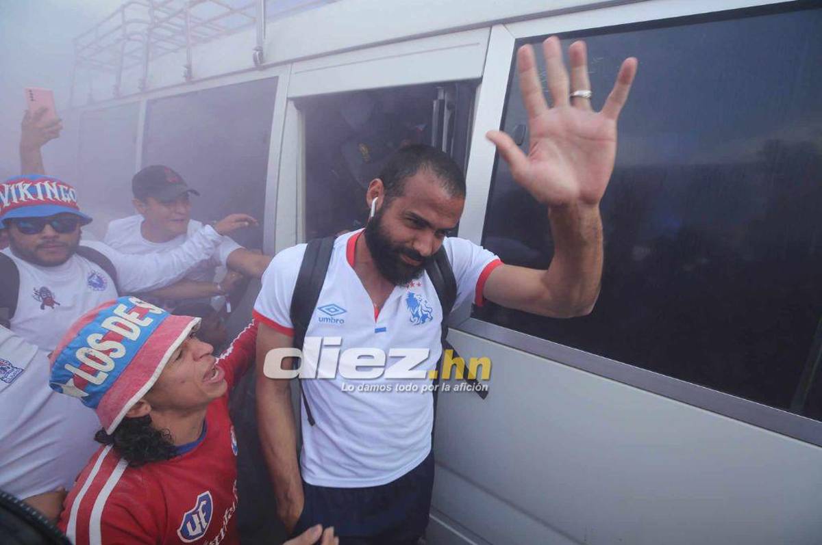 Olimpia-Génesis: ¿Qué pasó con Tilguath en su llegada?, el show de la Ultra Fiel y el gesto de los jugadores con la afición blanca