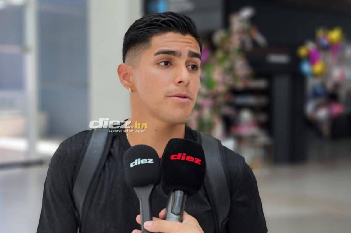 Muy contentos y solicitados en el aeropuerto: Así fue la salida de los legionarios que retornaron a sus clubes