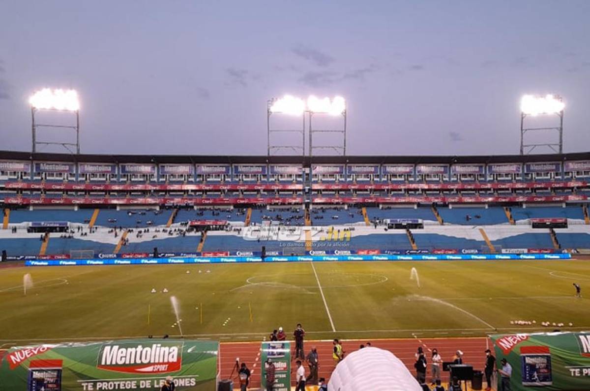 Soledad en el estadio Olímpico: Apatía de los hondureños para juego ante Canadá; así instalaron cabina del VAR