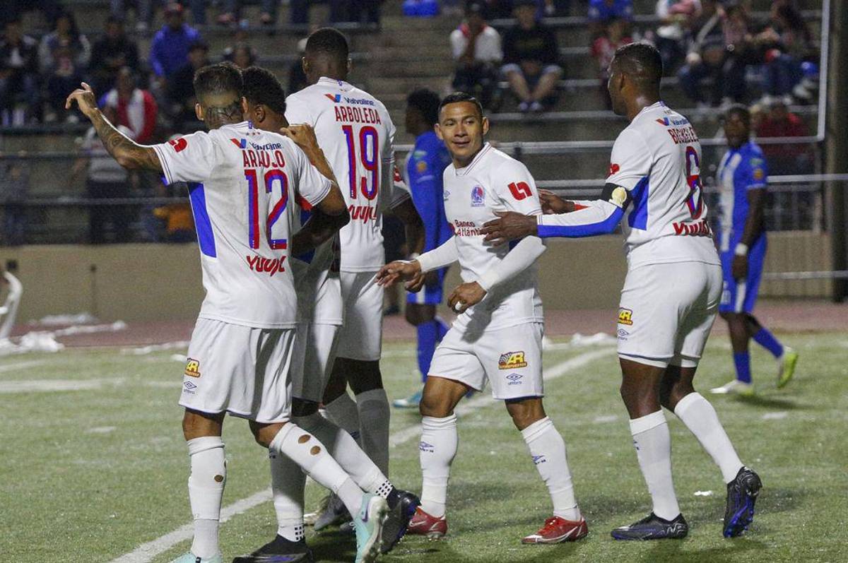 Directivo de Olimpia confirma nueva baja en los leones y adelanta los fichajes que busca Pedro Troglio para el Apertura