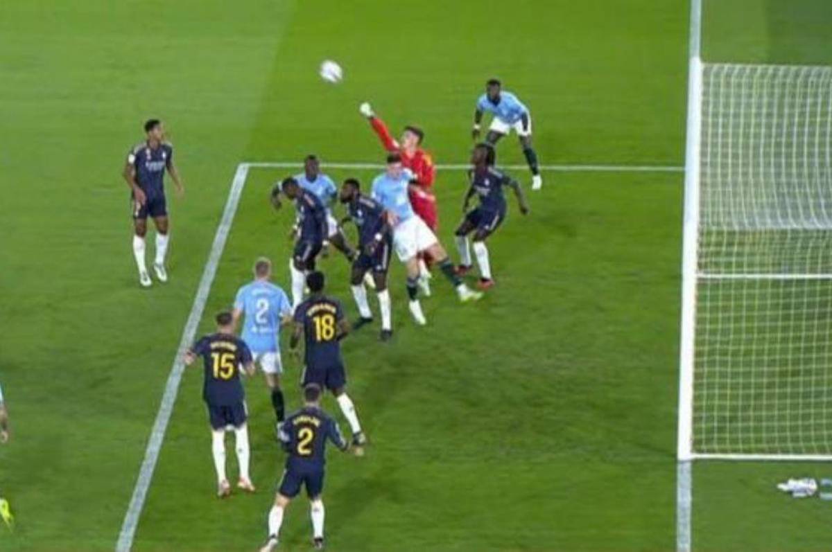 ¡Escándalo! El gol que le anularon al Celta ante Real Madrid por esta acción sobre Kepa y Vinicius enciende las alarmas