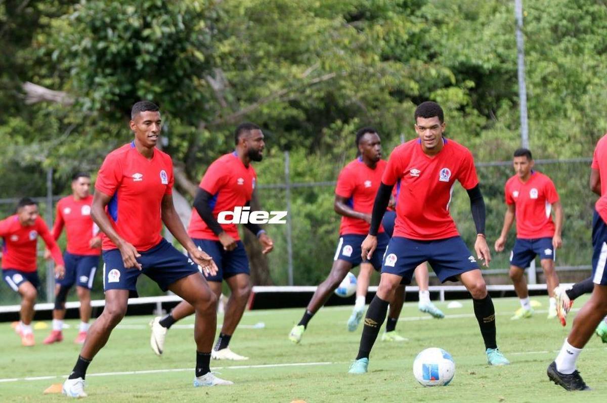 Sin Carlos Pineda en el Olimpia, una visita sorpresa y Espinel recibe buena noticia previo al duelo contra Real Estelí