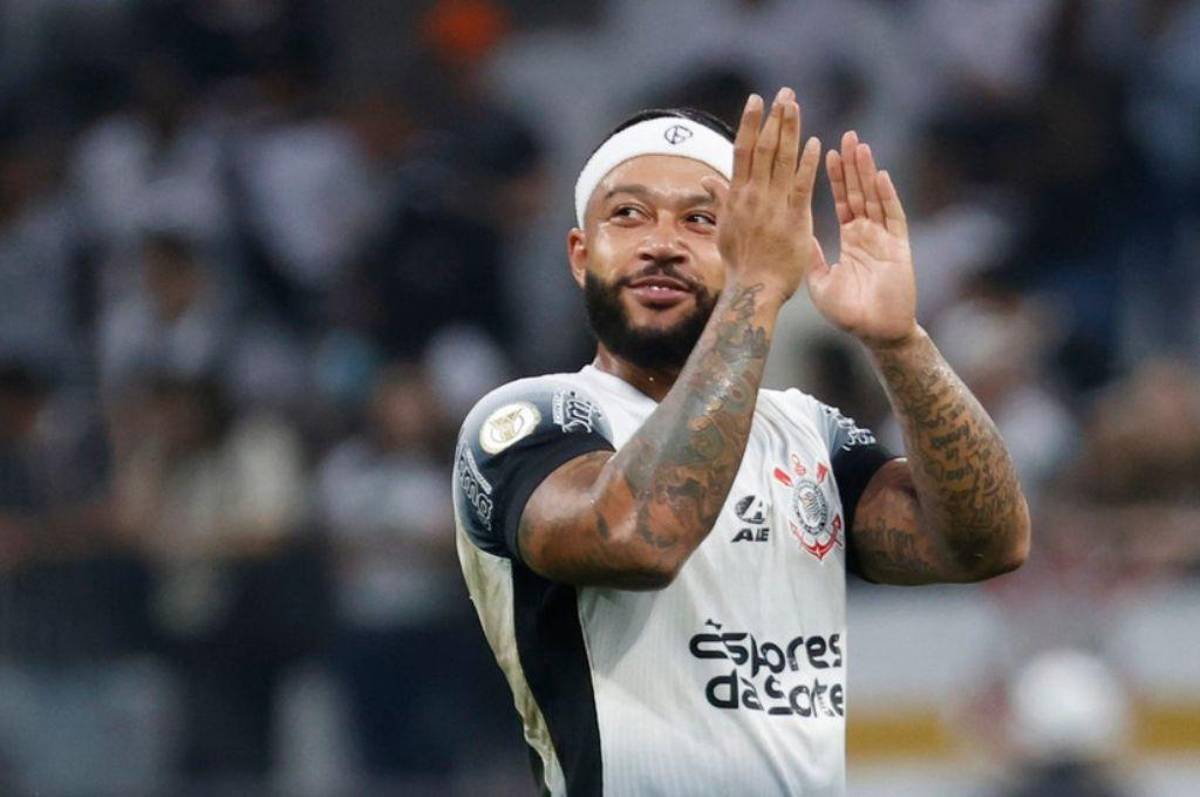 La curiosa razón por la que Corinthians podría rescindir el contrato del jugador Memphis Depay
