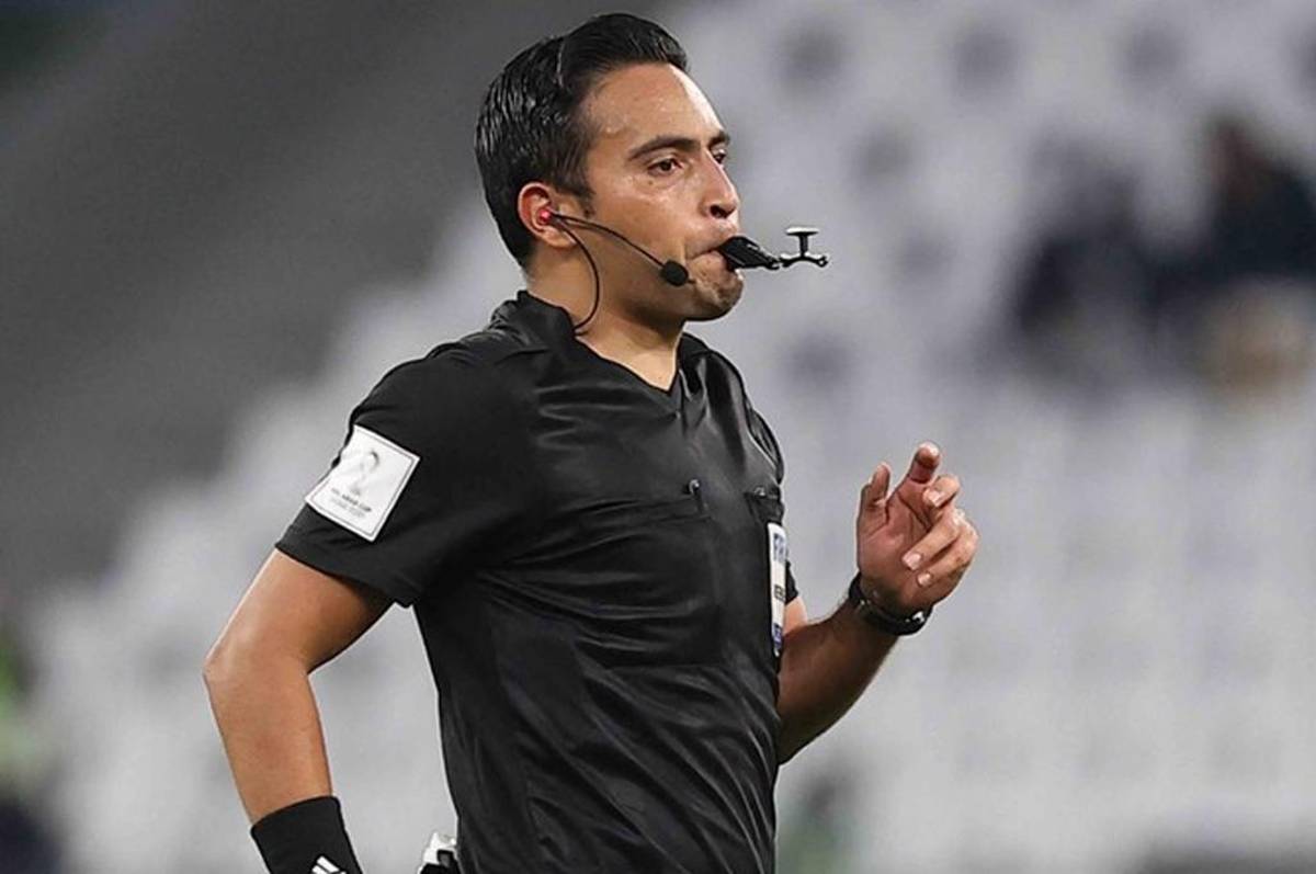 Comisión de Arbitraje nombra a Saíd Martínez para pitar Motagua vs. Victoria este martes en Danlí