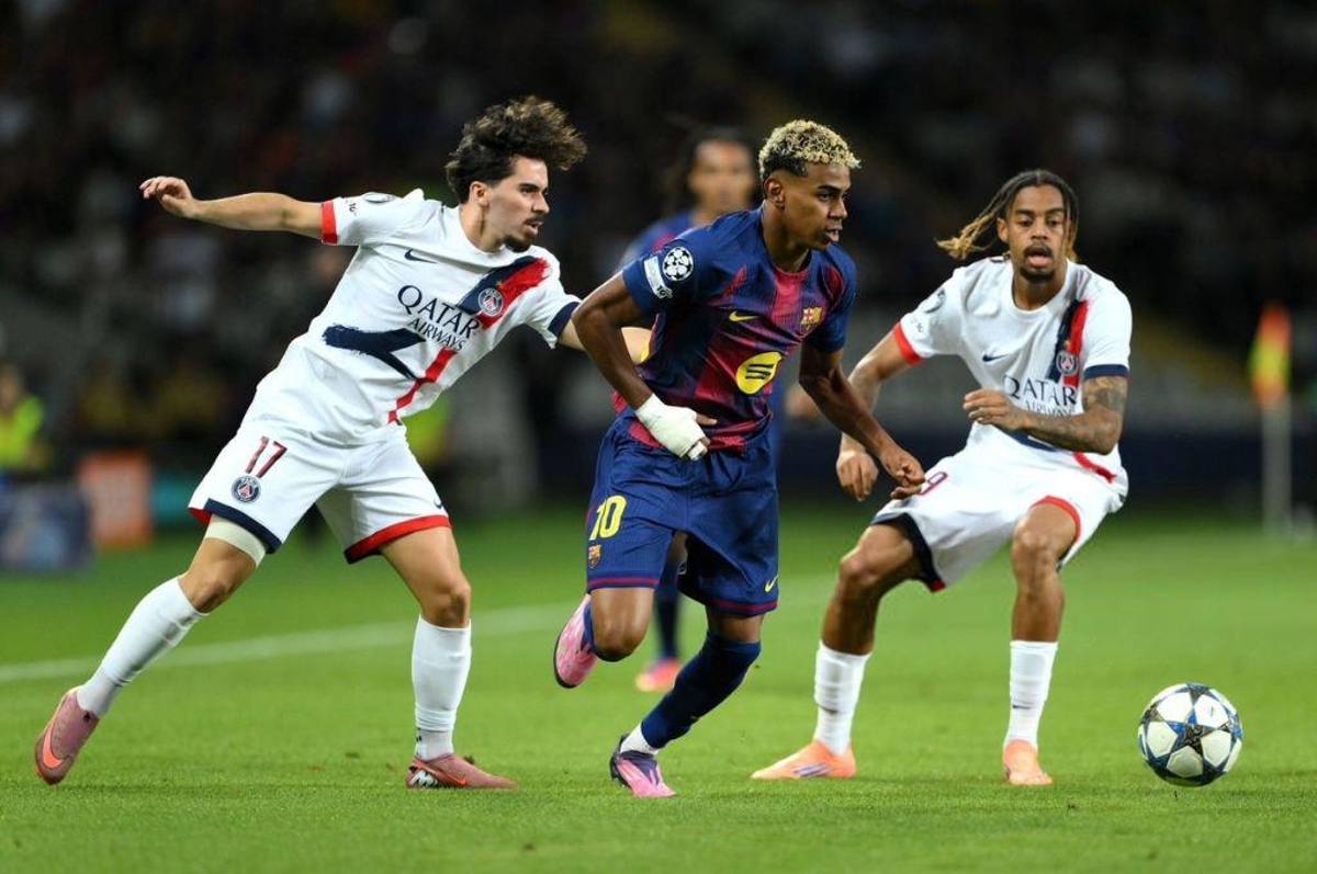 La decisión del VAR que indigna al Barcelona, la roja que fue perdona por el árbitro y Yamal desaparecido tras el Balón de Oro