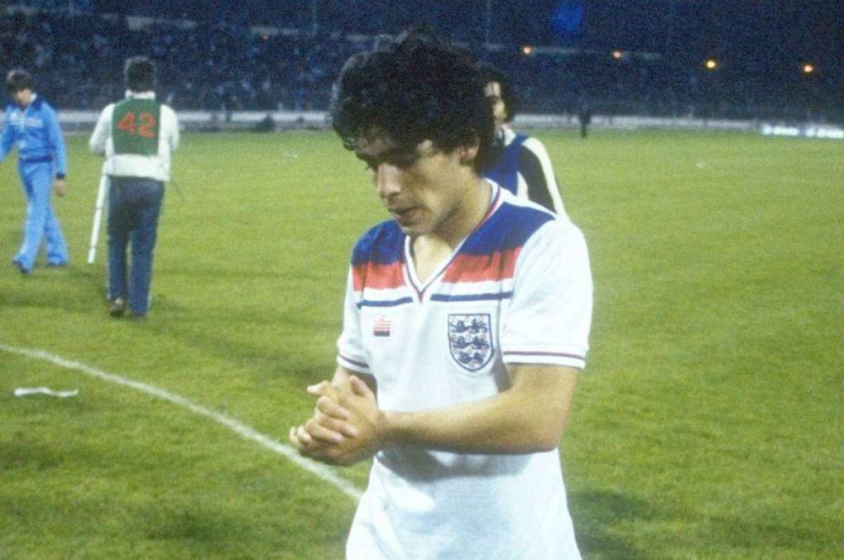Cracks del fútbol vistiendo la camiseta de sus máximos rivales: Diego Maradona fue quien más lució la de sus mayores enemigos