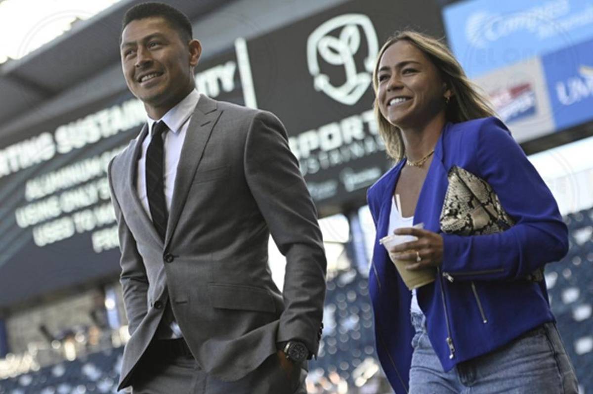 Honor al mérito: Roger Espinoza y su esposa Lo’eau LaBonta serán galardonados en Estados Unidos