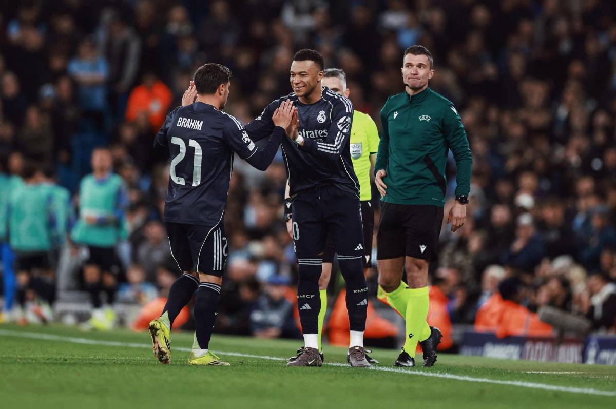Vio la roja por primera vez, la burla de Vinicius al City y lo que ocurrió con Courtois; así fue la vuelta de Mbappé