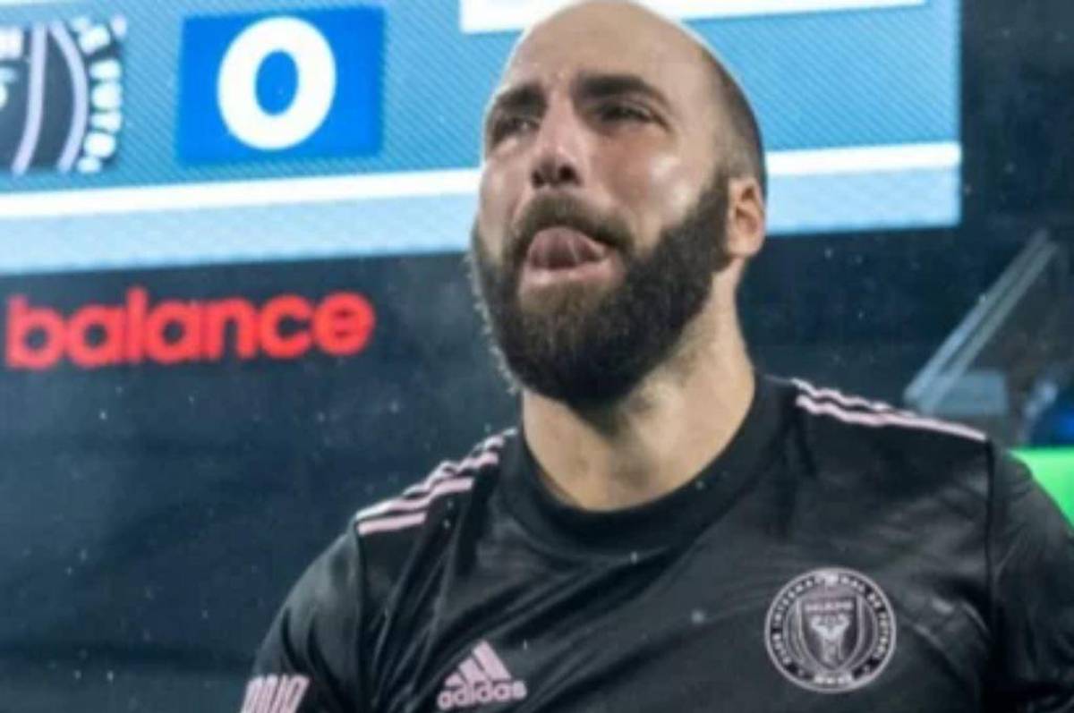 ¡Entre lágrimas! Gonzalo Higuaín se despide del fútbol tras jugar su último partido como profesional: “Se terminó lo que más amé”