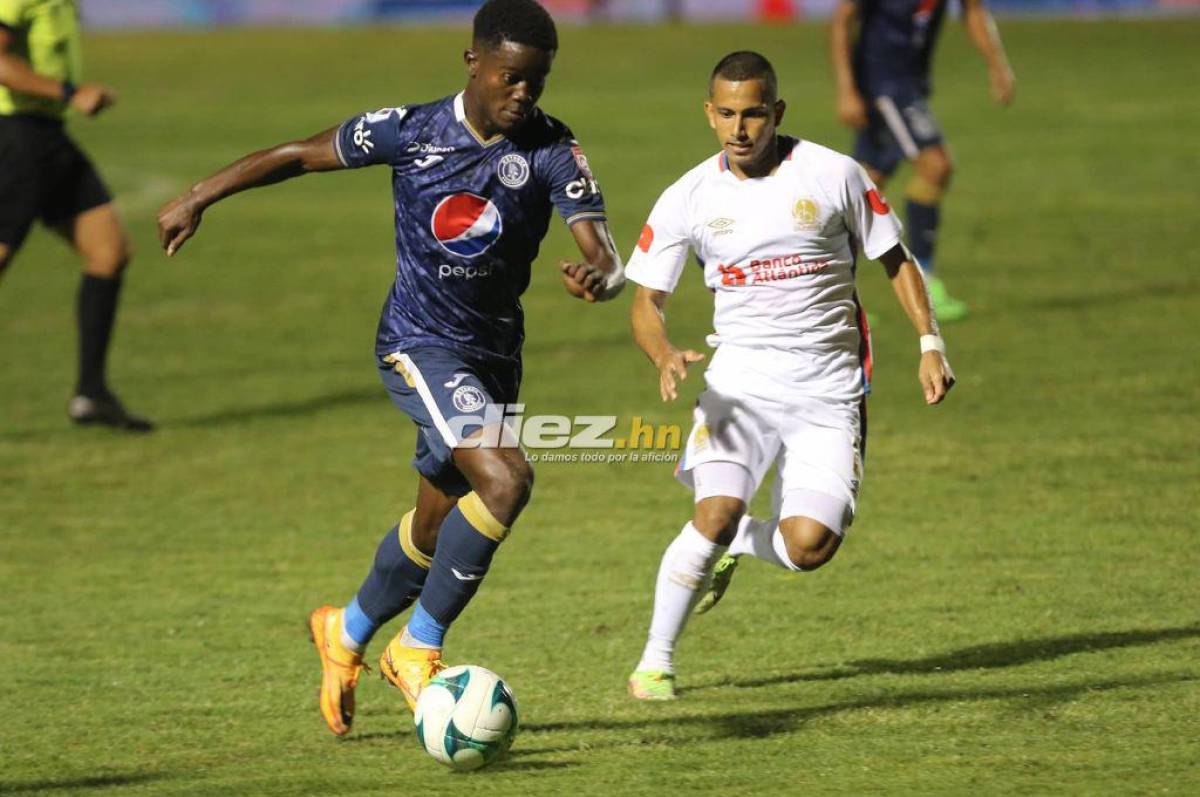 Motagua le robó la cima del torneo Apertura 2022 al Olimpia. Foto: Alex Pérez.