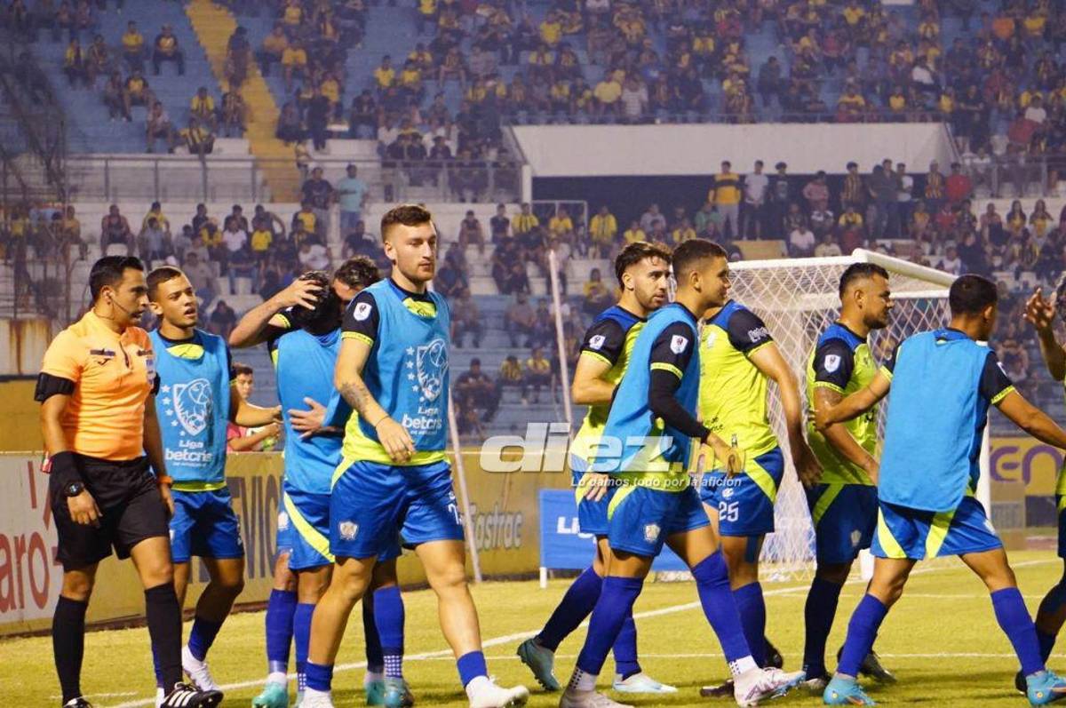 No se vio en TV: El sufrimiento de Mario Martínez, la frustración en Real España y la fiesta de los Potros en el Olímpico