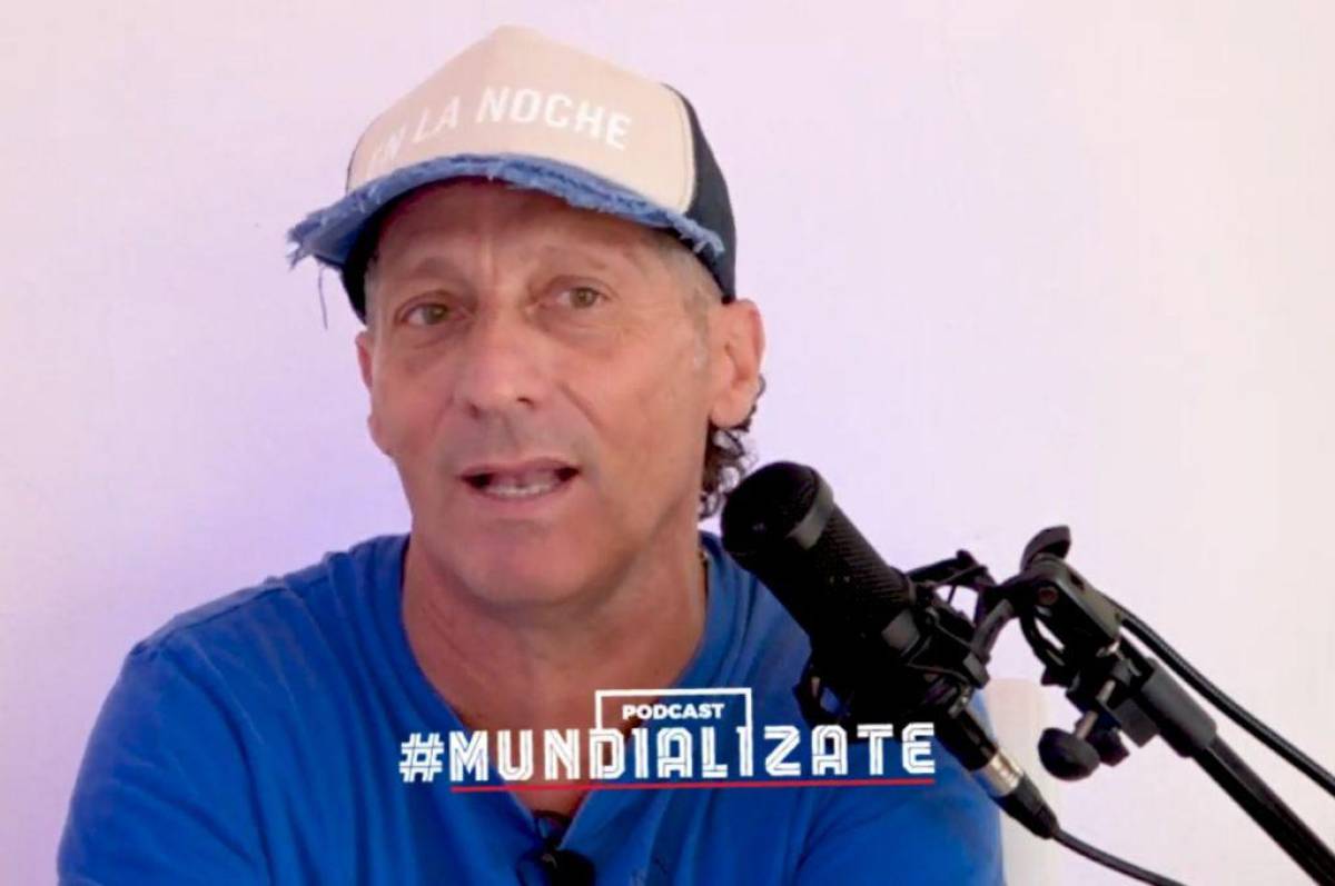 Pedro Troglio, técnico argentino charlando en el podcast MUNDIALIZATE.