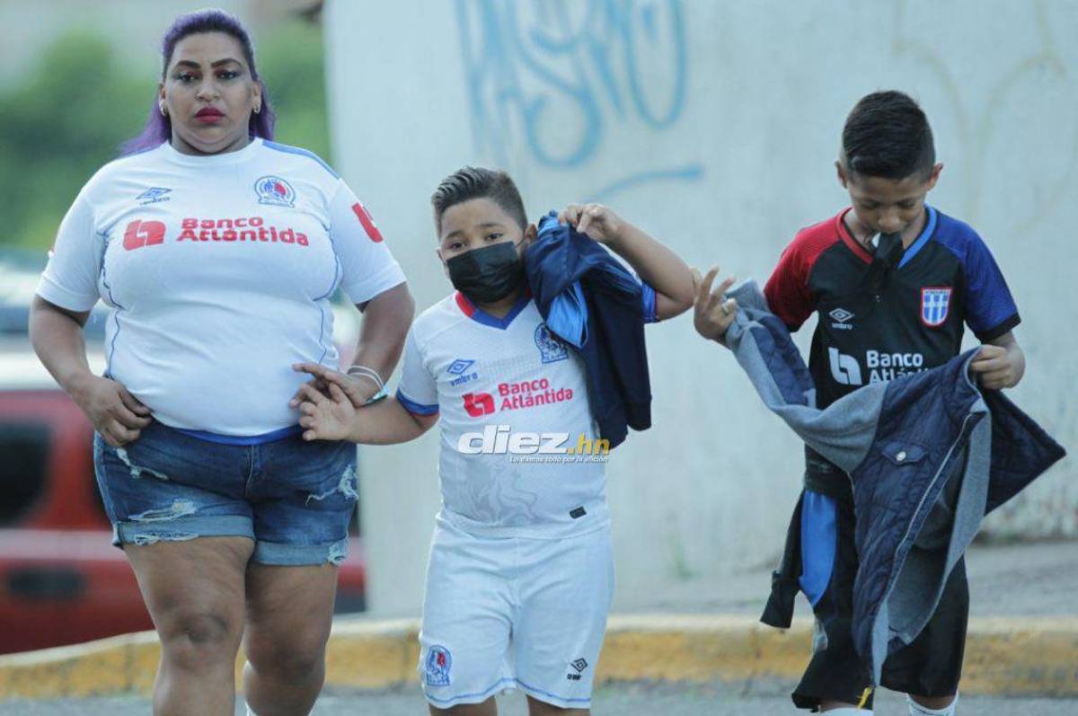 Mensaje a Municipal, el carro que se quedó botado y las chicas: ambientazo previo al partido de Olimpia por Liga Concacaf